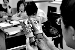 歐美娜克隆妮維雅包裝仿冒品只賣(mài)兩三元
