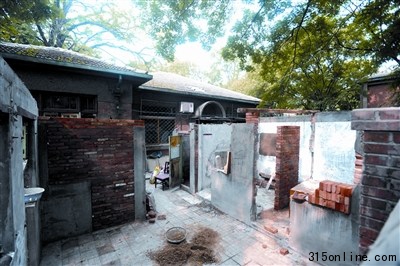 清華大學(xué)新林院梁思成故居蓋違建被叫停(圖)