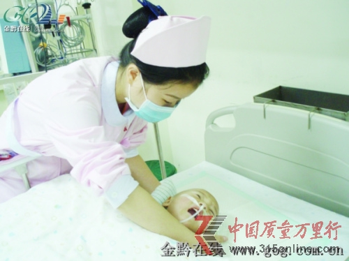 2歲半女嬰臟器全長反入院六天被養父母拋棄(圖)