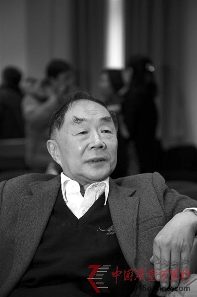 陳君石 中國工程院院士、中國疾病預(yù)防控制中心營養(yǎng)與食品安全所研究員,是我國食品毒理學(xué)學(xué)科的創(chuàng)始人之一。
