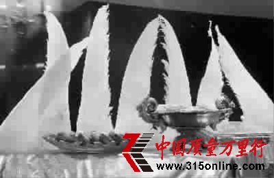■魚翅曾是高檔酒樓招攬顧客的招牌 圖CFP ■魚翅曾是高檔酒樓招攬顧客的招牌 圖CFP