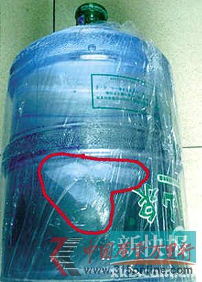 廣工桶裝水10天內連爆質量問題未開封水現卷紙